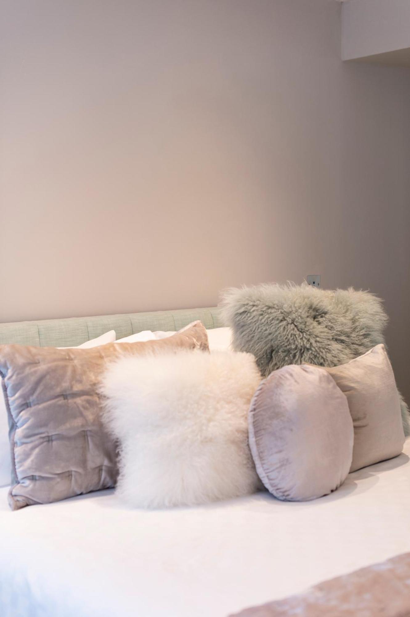 Soho Harmony Haven: Chic 2-bed, 2-bath Urban Retreat Appartement Londres