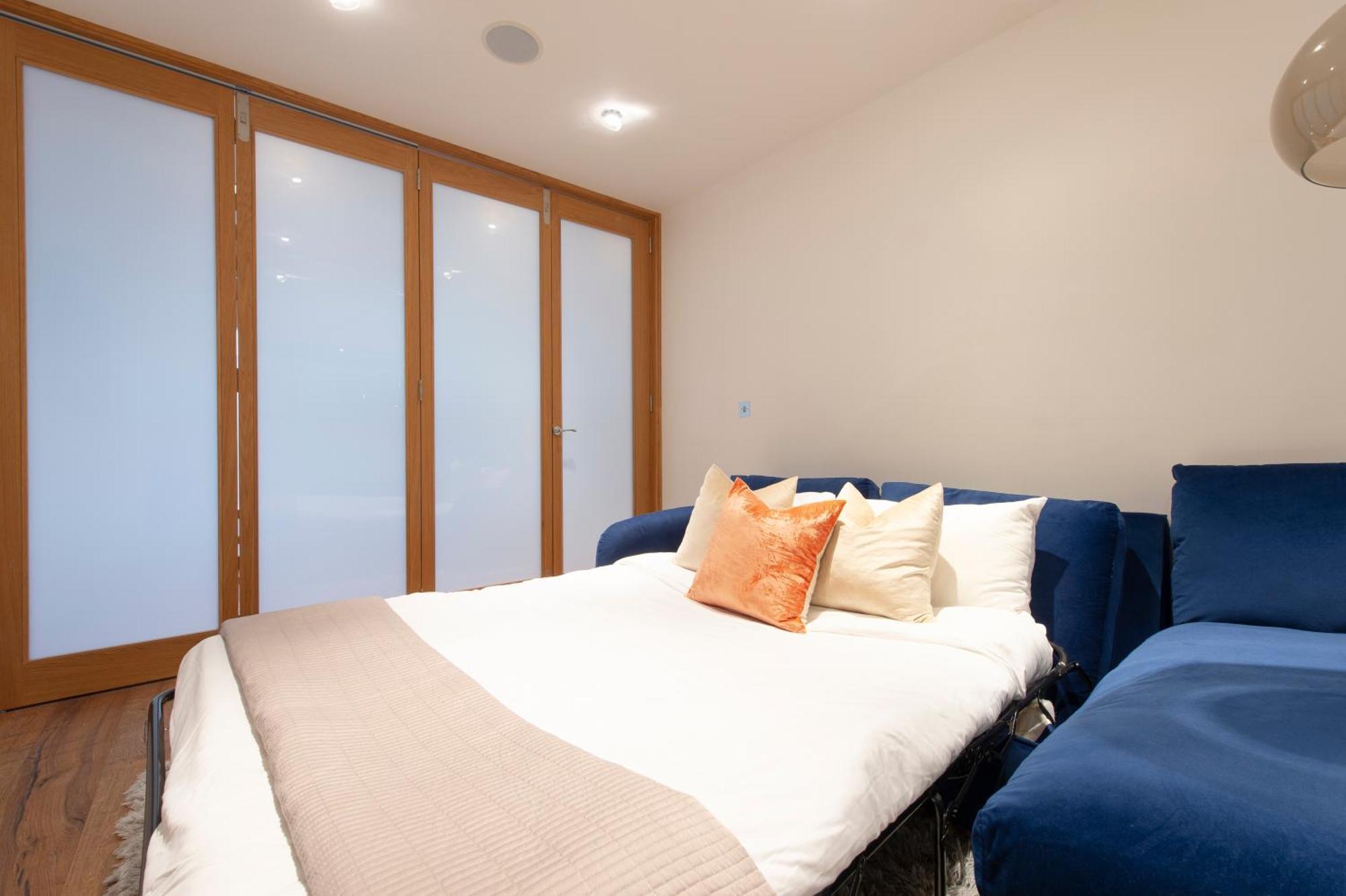 Appartement Soho Harmony Haven: Chic 2-bed, 2-bath Urban Retreat
