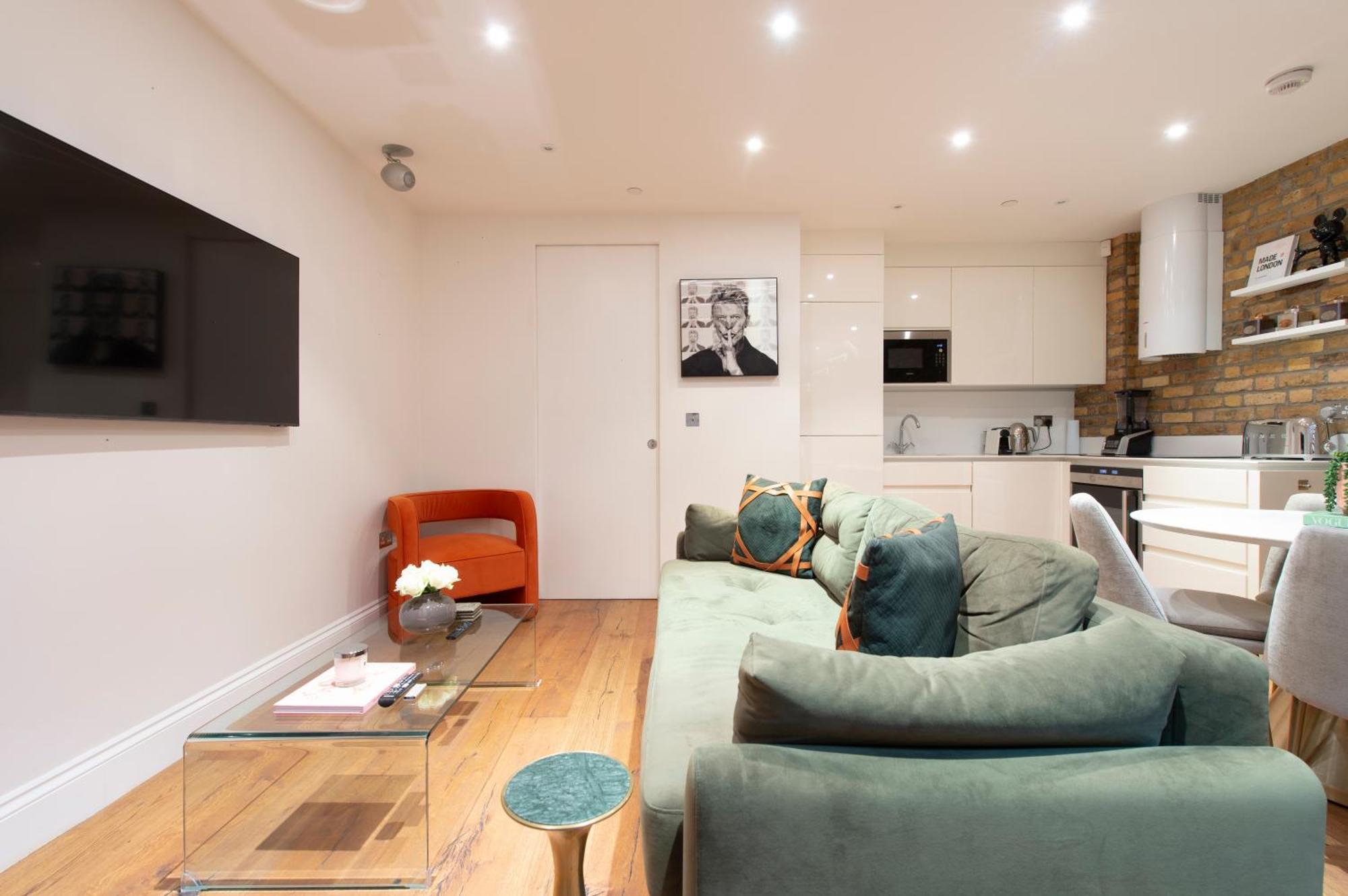 Appartement Soho Harmony Haven: Chic 2-bed, 2-bath Urban Retreat